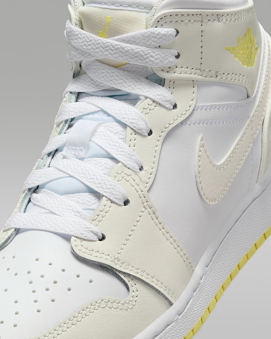 Air Jordan 1 Mid Older Kids Shoes